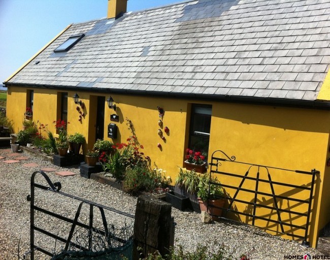 Bar Tra, Lahinch, Co. Clare