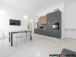 Tigellius Apartments - Central Chic