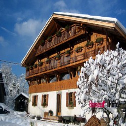 Luxury boutique ski chalet in Samoens, France